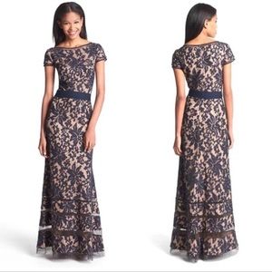Tadashi Shoji Embroidered Lace Cap Sleeve Gown In Navy / Nude Size 12